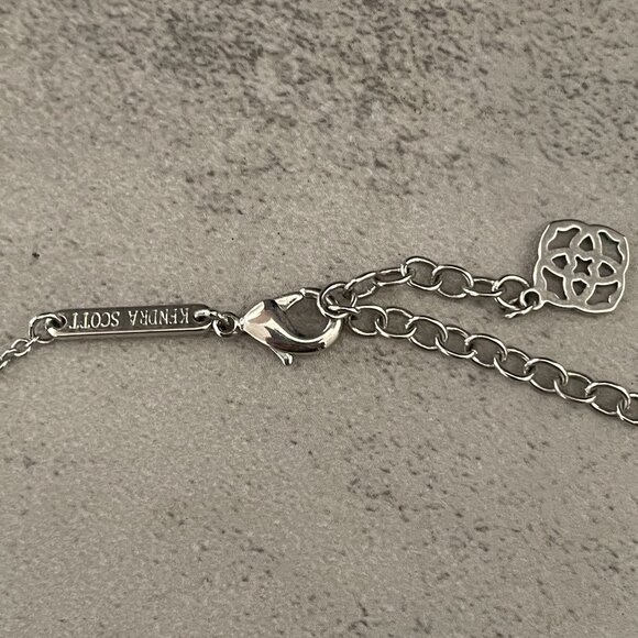 Kendra Scott Isla Blue Lace Agate Asymmetric Silver Pendant Necklace 18"-20" - Picture 5 of 5